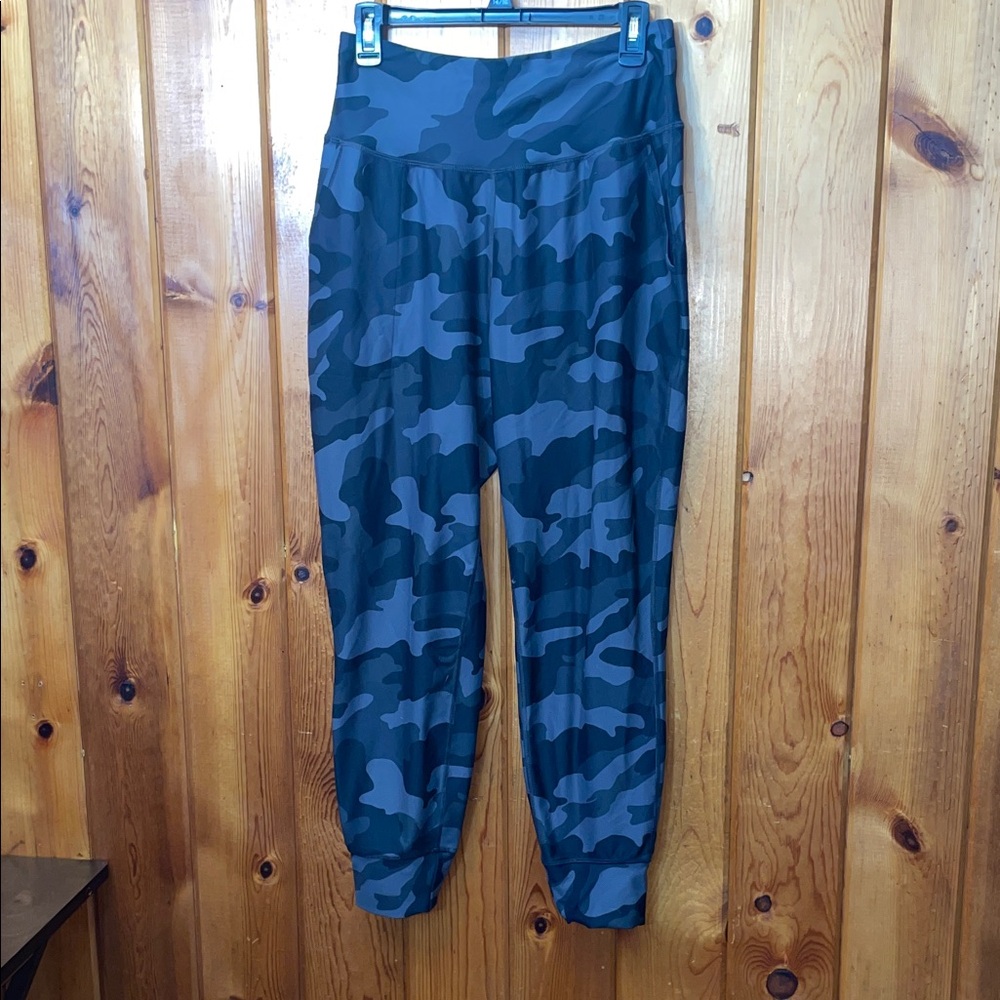 Old Navy Blue Camouflage Joggers High-Waisted PowerSoft Pocket Joggers large - Picture 3 of 11